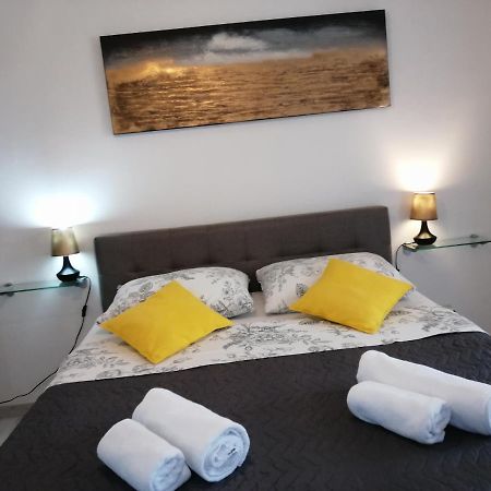Seny Gold Daire Pula Dış mekan fotoğraf