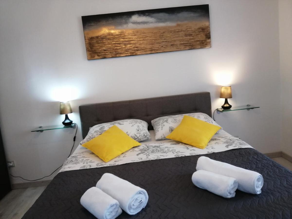 Seny Gold Daire Pula Dış mekan fotoğraf