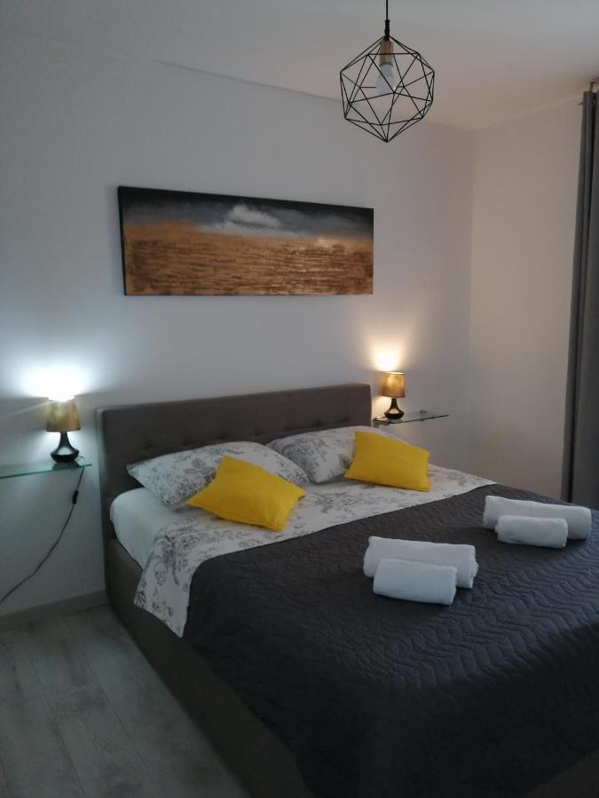 Seny Gold Daire Pula Dış mekan fotoğraf